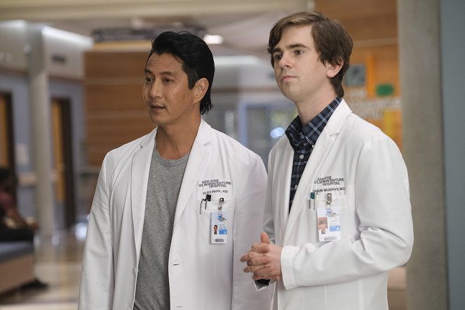 The Good Doctor - Newbies - Photos - Will Yun Lee, Freddie Highmore