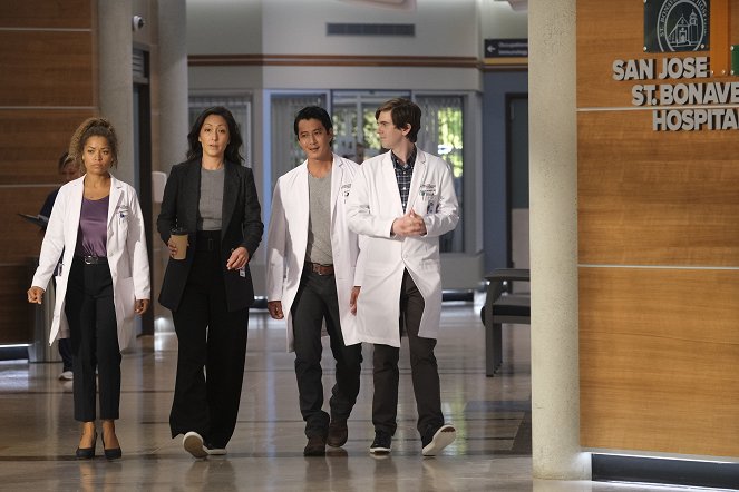 The Good Doctor - Season 4 - Żółtodzioby - Z filmu - Antonia Thomas, Christina Chang, Will Yun Lee, Freddie Highmore