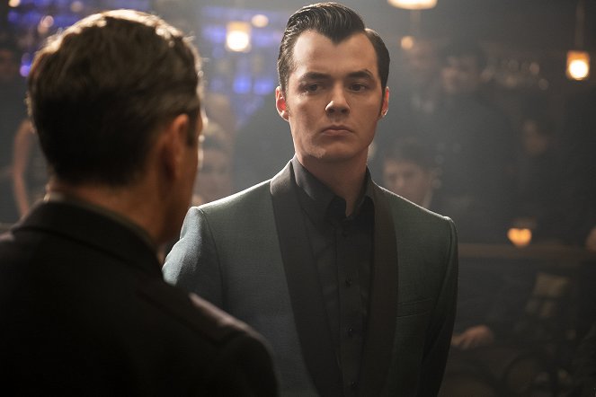 Pennyworth - The Heavy Crown - De la película - Jack Bannon