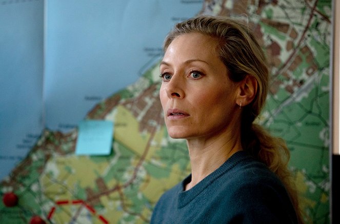 Maria Wern - Season 8 - Fienden i bland oss - Z filmu - Eva Röse