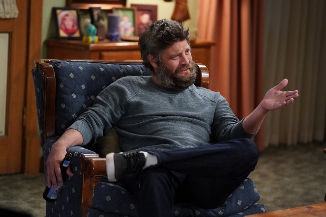 Die Conners - Season 3 - Protest, Drug Test and One Leaves the Nest - Filmfotos - Jay R. Ferguson