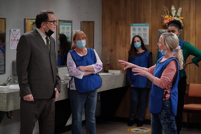 The Conners - Protest, Drug Test and One Leaves the Nest - Photos - Alicia Goranson