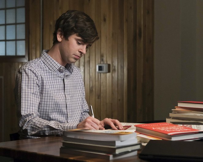 The Good Doctor - Fault - Photos - Freddie Highmore