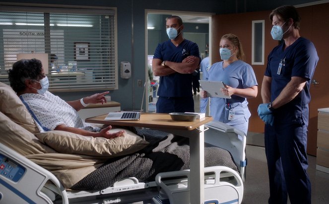 Grey's Anatomy - Season 17 - My Happy Ending - Van film - Jesse Williams, Jaicy Elliot, Chris Carmack