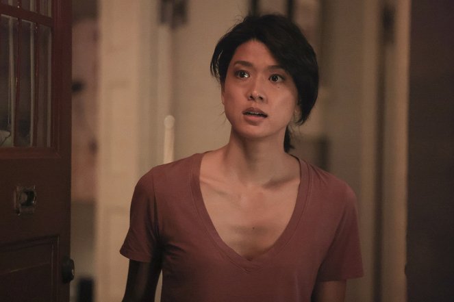 A Million Little Things - Writings on the Wall - Van film - Grace Park