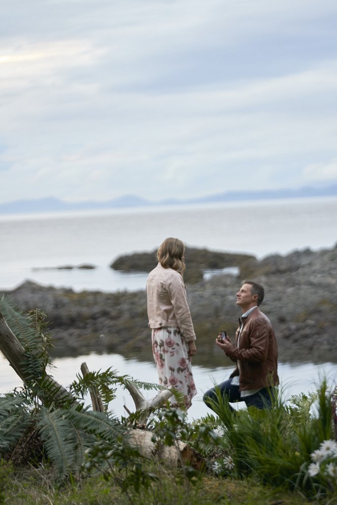 Chesapeake Shores - Season 4 - The End Is Where We Begin - Photos