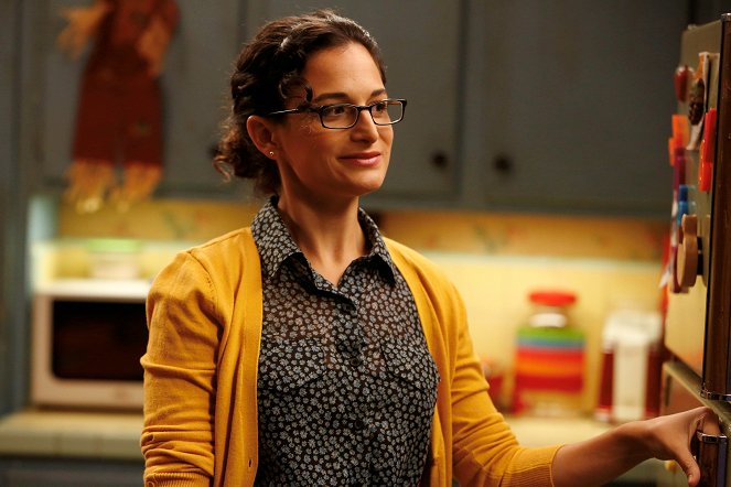 Raising Hope - Throw Maw Maw from the House, Part One - Photos - Jenny Slate