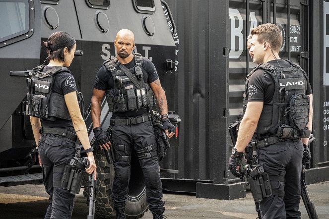 S.W.A.T. - 3 Seventeen Year Olds - Do filme - Shemar Moore, Alex Russell