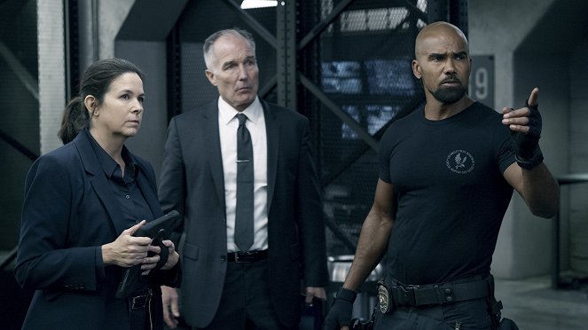 S.W.A.T. - 3 Seventeen Year Olds - Film - Amy Farrington, Patrick St. Esprit, Shemar Moore