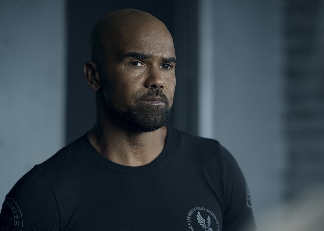 S.W.A.T. - Season 4 - 3 Seventeen Year Olds - Photos - Shemar Moore