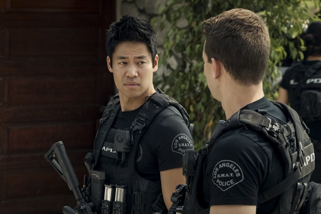 SWAT - Különleges egység - Season 4 - Ugyanaz az alku - Filmfotók - David Lim