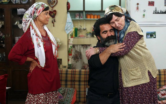 Episode 1 - Melek Şahin, Alparslan Özmol, Suzan Kardeş