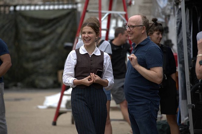 Enola Holmes - Tournage - Millie Bobby Brown, Harry Bradbeer