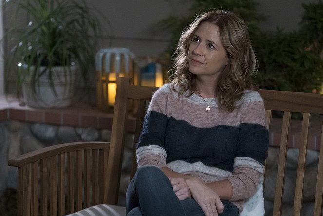 Splitting Up Together - Devil May Care - Photos - Jenna Fischer
