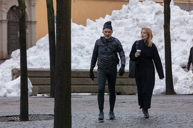 Liebe und Anarchie - Überrasch mich - Filmfotos - Björn Kjellman, Ida Engvoll