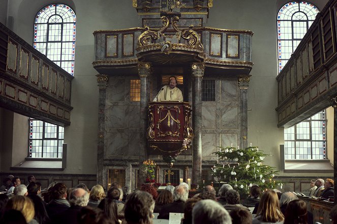 ÜberWeihnachten - Worstjes en aardappelsalade - Van film