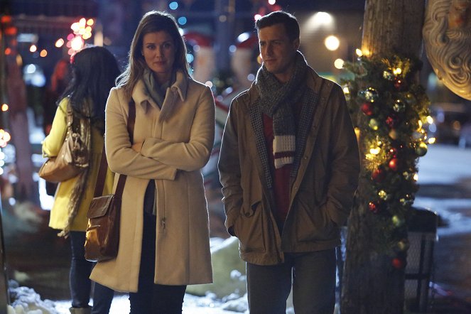 'Tis the Season for Love - Photos - Sarah Lancaster, Brendan Penny