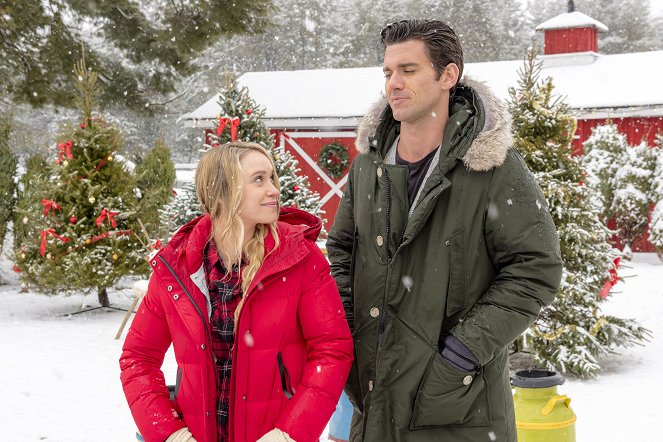 A Song for Christmas - Film - Becca Tobin, Kevin McGarry