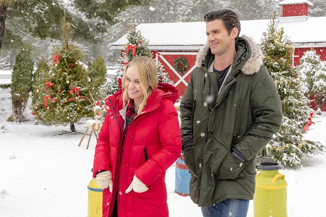 A Song for Christmas - Photos - Becca Tobin, Kevin McGarry