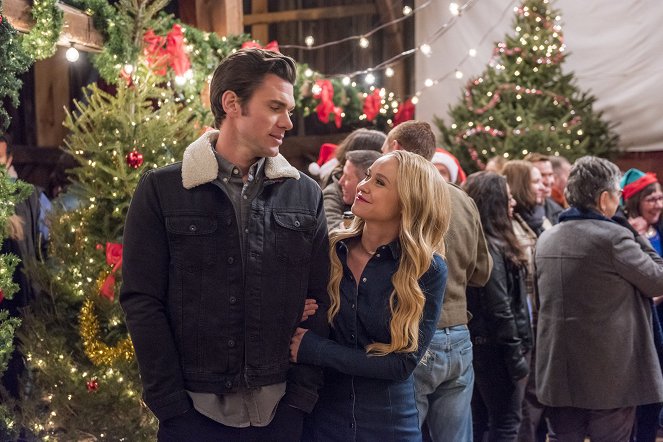 A Song for Christmas - Filmfotos - Kevin McGarry, Becca Tobin