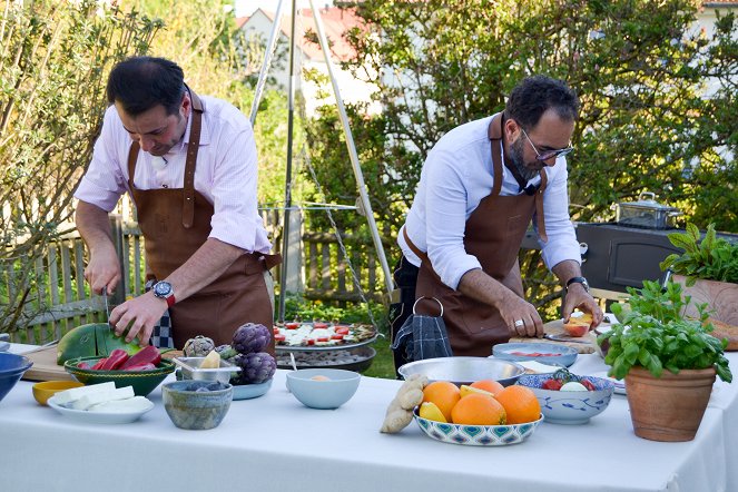 Grillen mit Ali und Adnan - Van film - Ali Güngörmüs, Adnan Maral