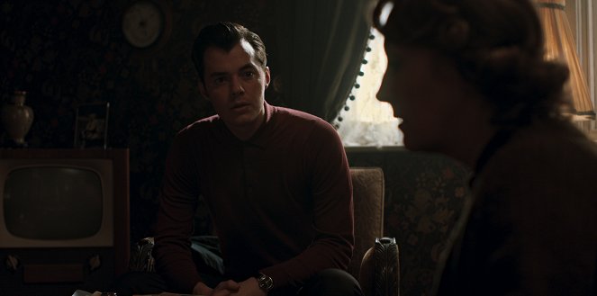 Pennyworth - Season 2 - The Burning Bridge - Photos - Jack Bannon