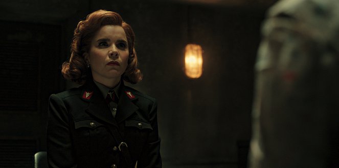 Pennyworth - The Heavy Crown - De la película - Paloma Faith