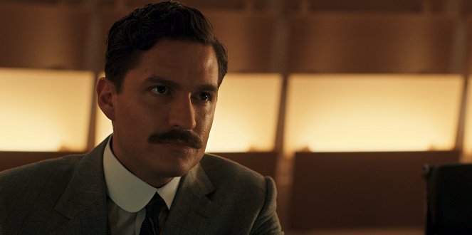 Pennyworth - The Heavy Crown - Kuvat elokuvasta - Ben Aldridge