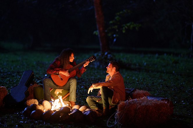 The Big Sky - Unfinished Business - Photos - Kylie Bunbury, Ryan Phillippe