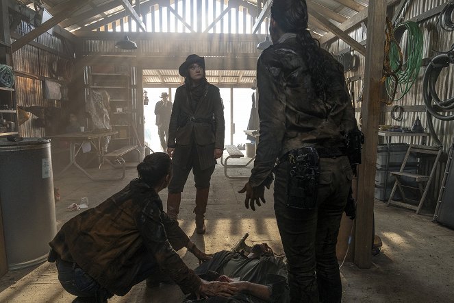 Fear the Walking Dead - Temessétek Jasper lába mellé! - Filmfotók