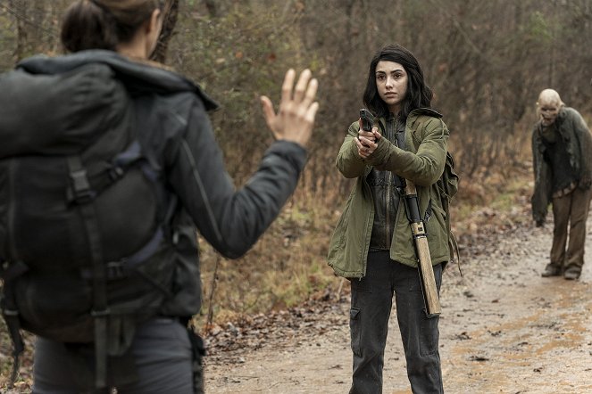 The Walking Dead: World Beyond - In This Life - Photos - Alexa Mansour