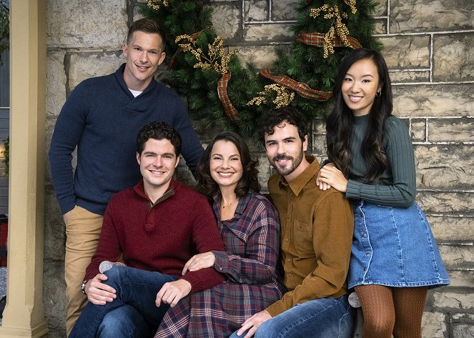 The Christmas Setup - Promóció fotók - Chad Connell, Ben Lewis, Fran Drescher, Blake Lee, Ellen Wong