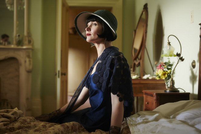 Miss Fisher rejtélyes esetei - Season 3 - Halál és hisztéria - Filmfotók - Essie Davis
