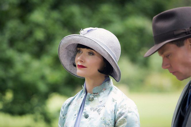 Miss Fisher enquête - Jeu, set et meurtre - Film - Essie Davis