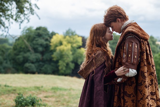 The Spanish Princess - A Polite Kidnapping - Filmfotos - Charlotte Hope, Ruairi O'Connor