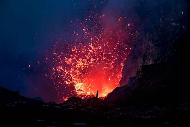 A Perfect Planet - Volcano - Van film