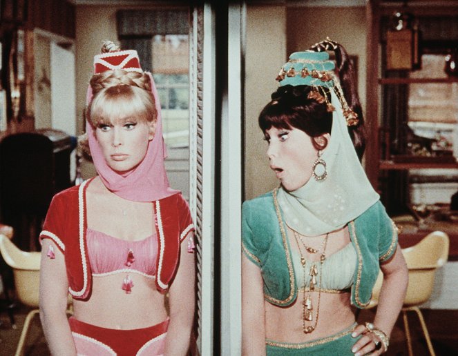 I Dream of Jeannie - Jeannie or the Tiger - Photos