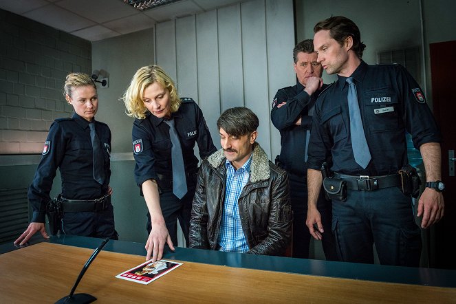 Polícia Hamburg - Die falsche Frau - Z filmu