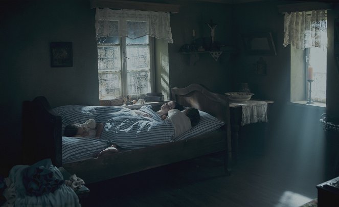 Božena - Epizoda 1 - De la película - Anna Kameníková