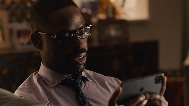 This Is Us - Honestly - Photos - Sterling K. Brown