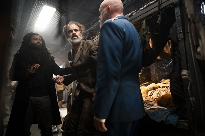 Snowpiercer - The Time of Two Engines - Photos - Daveed Diggs, Steven Ogg