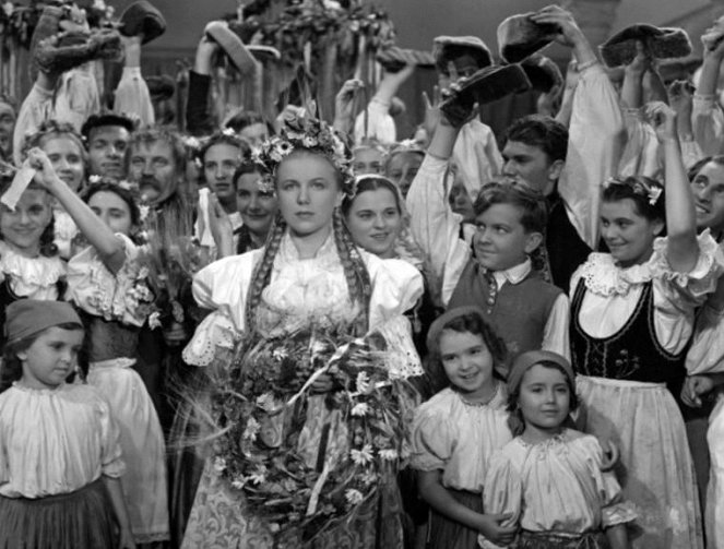 La Grand-mère - Film - Vladimír Řepa, Božena Šustrová