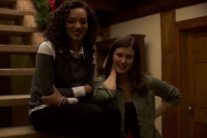 Christmas on Holly Lane - De la película - Karen Holness, Sarah Lancaster