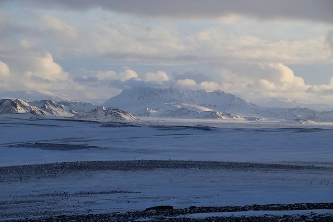 Arctic: Ľadové peklo - Z nakrúcania