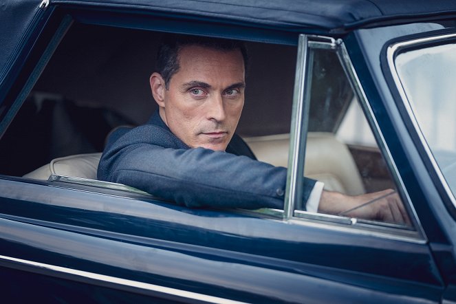 The Pale Horse - Episode 1 - Do filme - Rufus Sewell