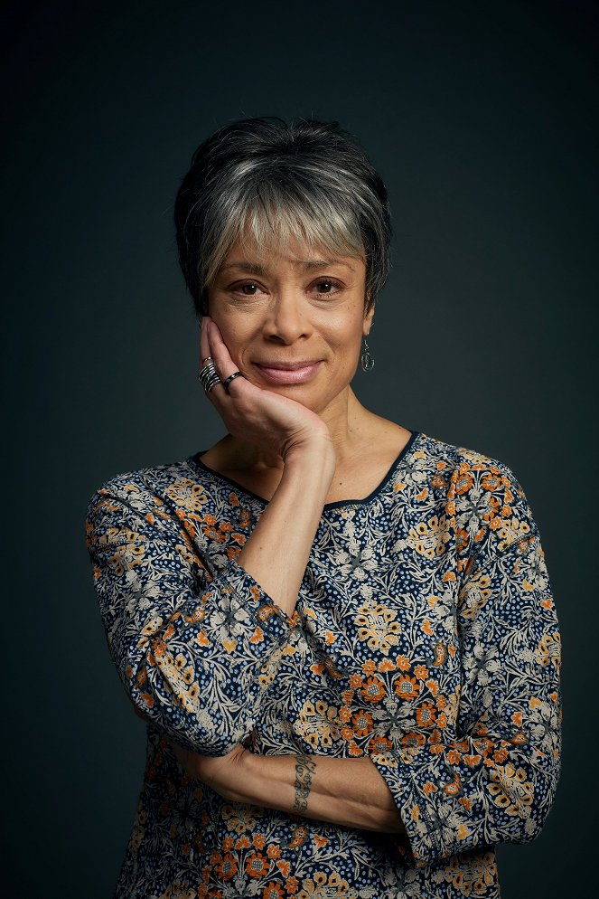 A Discovery of Witches - Season 1 - Werbefoto - Valarie Pettiford