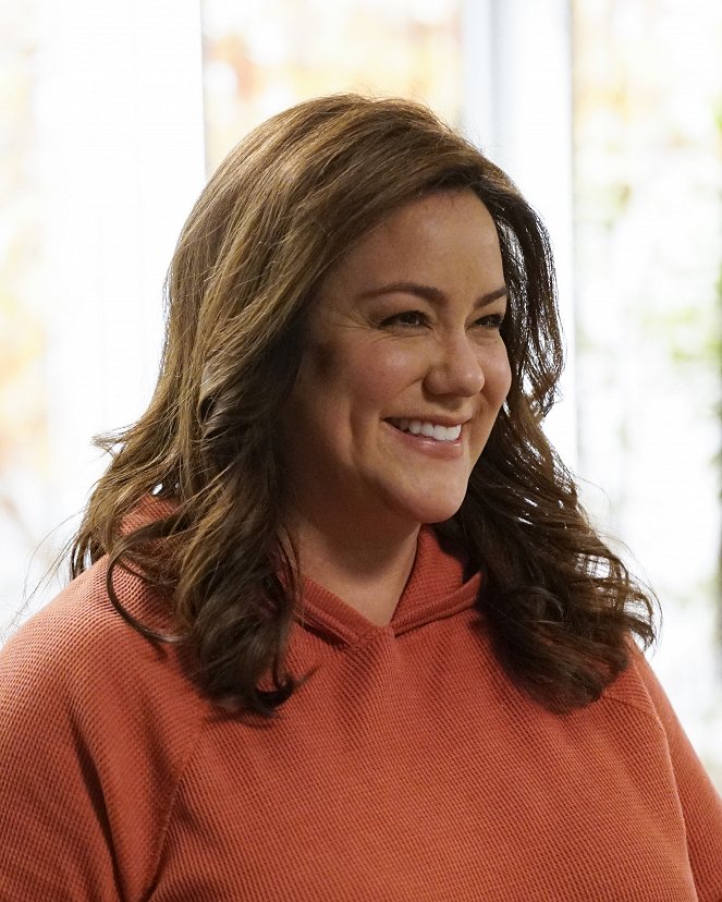 American Housewife - Season 5 - Mother's Little Helper - Do filme - Katy Mixon