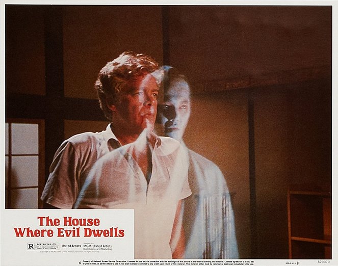 The House Where Evil Dwells - Mainoskuvat
