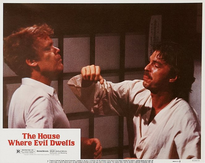 The House Where Evil Dwells - Lobbykaarten