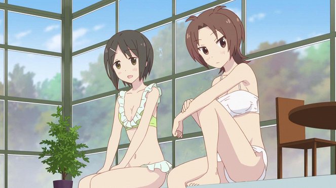 Sakura Trick - Swimsuit Fanservice! Wardrobe Malfunctions, Too! / Shopping with Yuu-chan - Photos